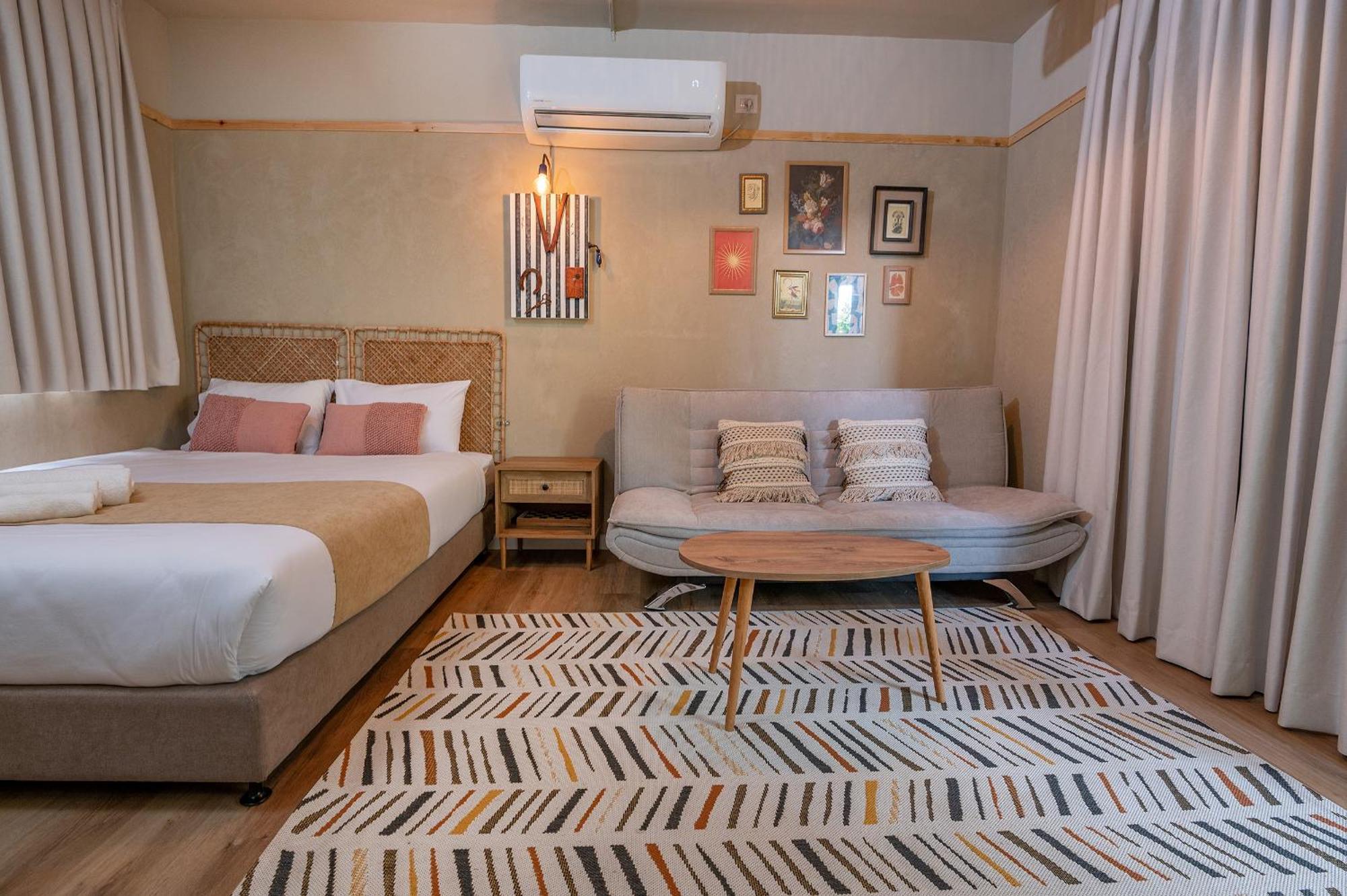 Hotel Alaya Poleg Netanja Zewnętrze zdjęcie